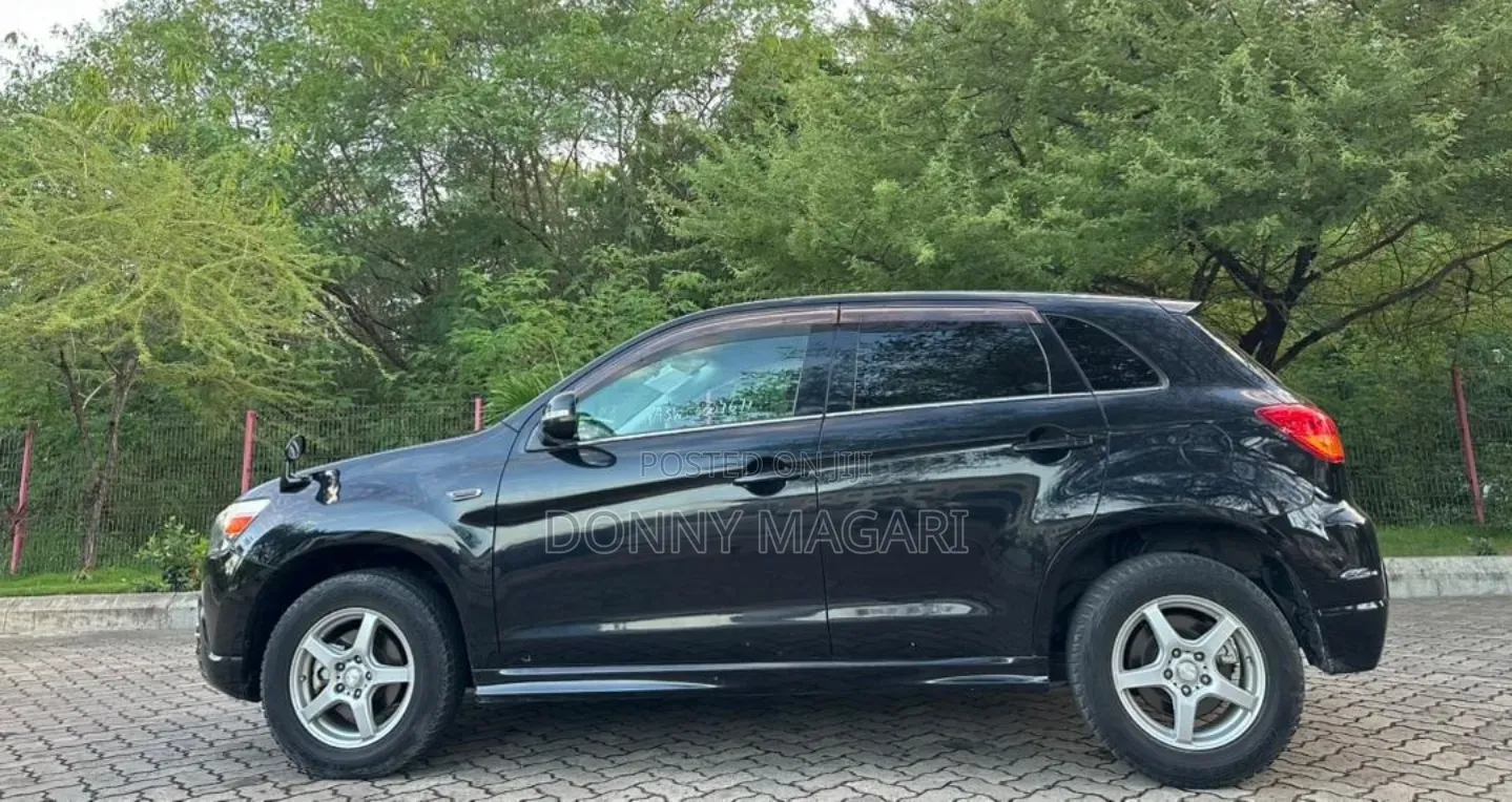 Mitsubishi RVR 2010 Black
