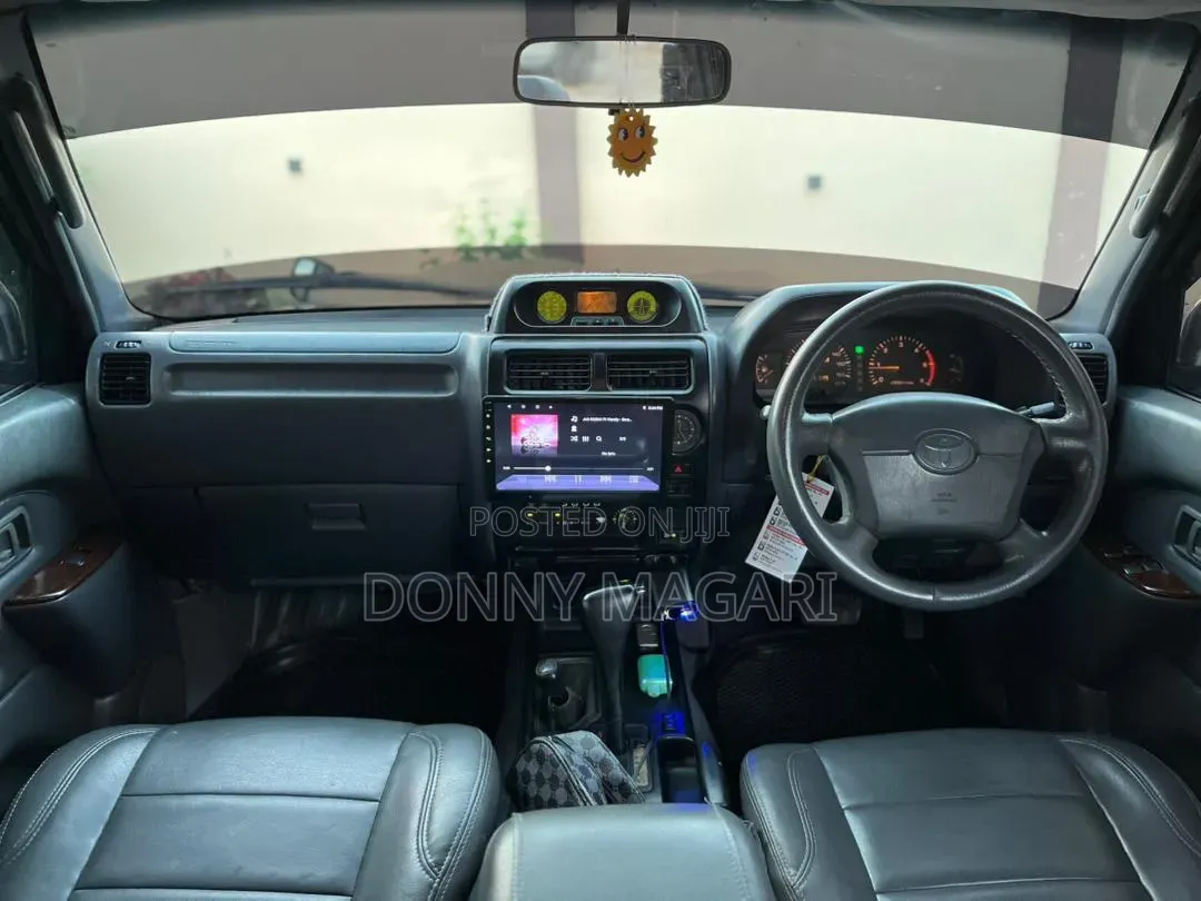 Toyota Land Cruiser Prado 1998 Black