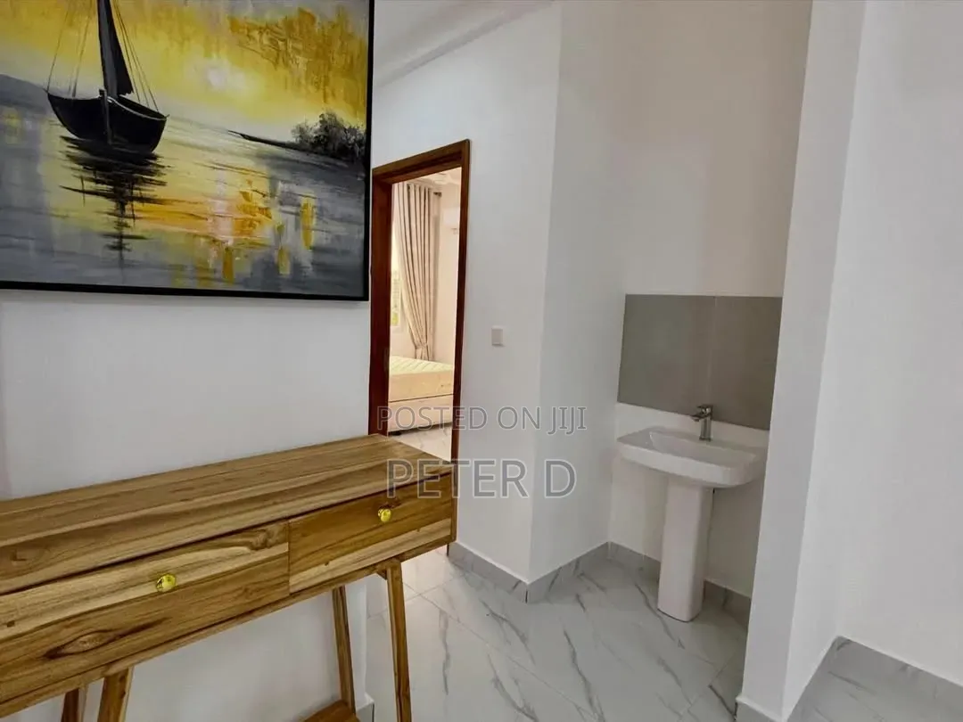 3bdrm Apartment in Upanga West for rent