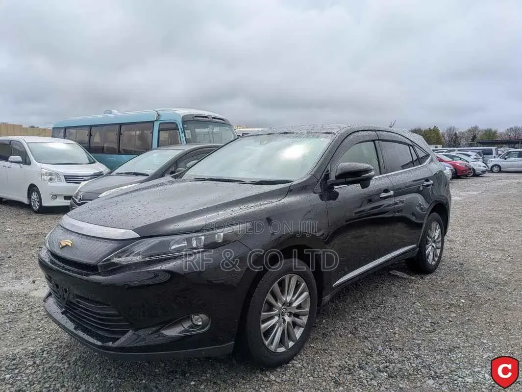 Toyota Harrier 2.0 2016 Black