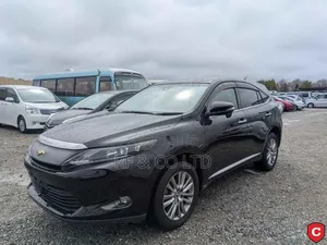 Toyota Harrier 2.0 2016 Black