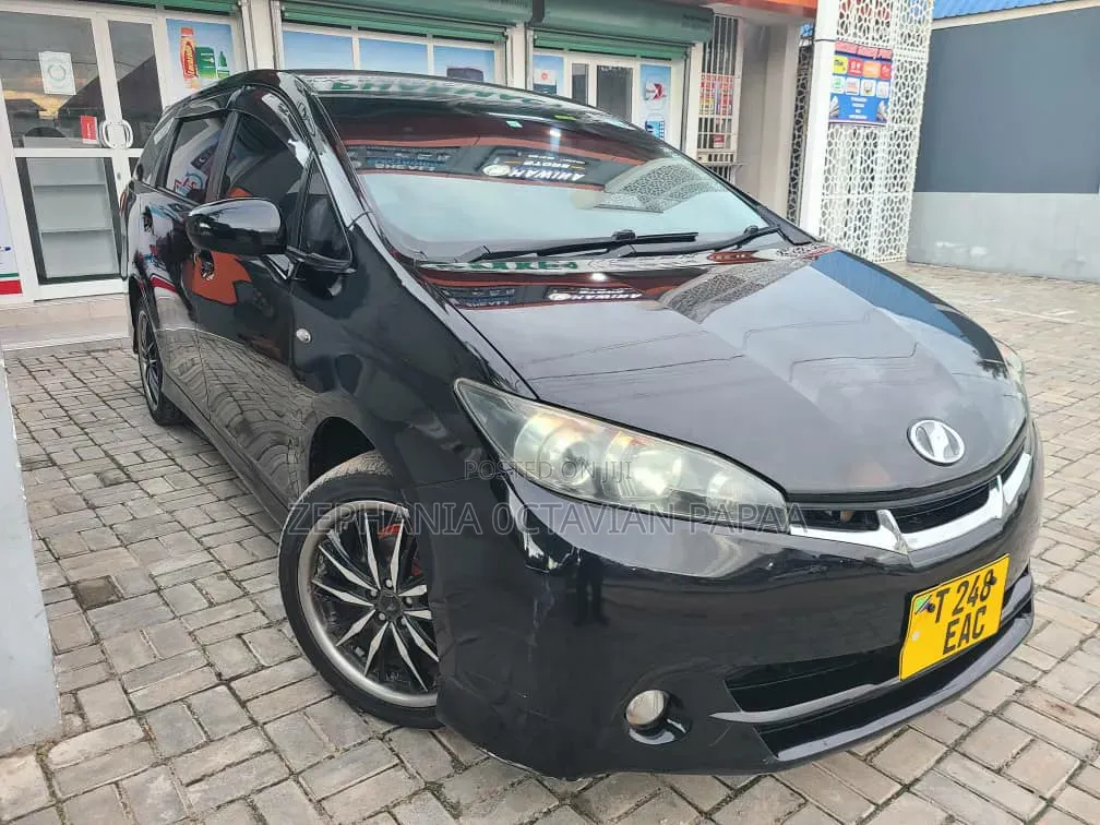 Toyota Wish 2010 Black