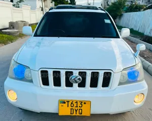 Toyota Kluger 2004 White