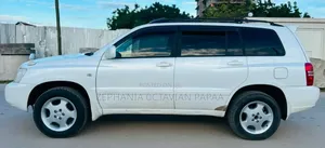 Toyota Kluger 2004 White