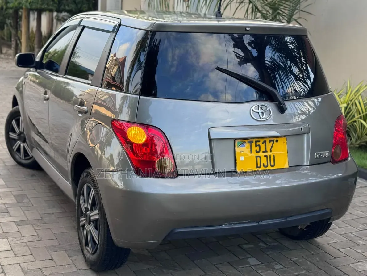 Toyota IST 2003 Gray