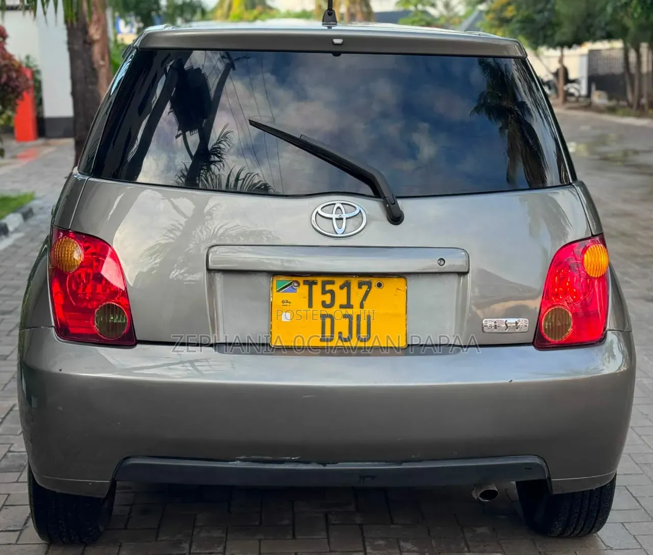 Toyota IST 2003 Gray