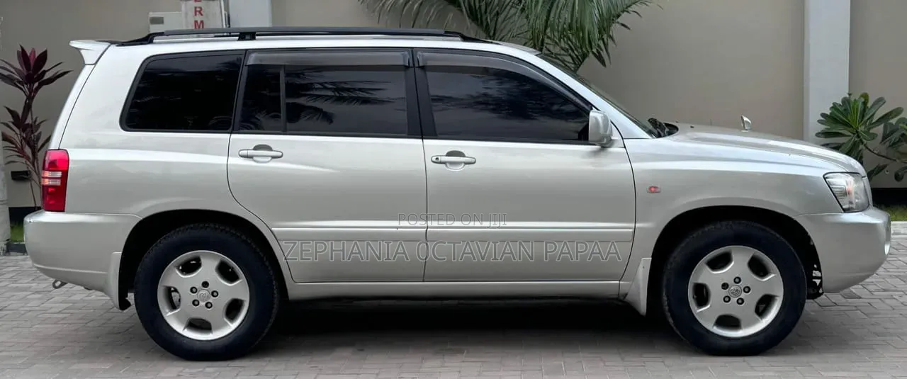 Toyota Kluger 2005 Silver