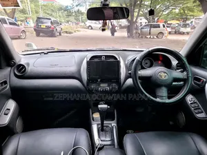 Toyota RAV4 2004 Silver
