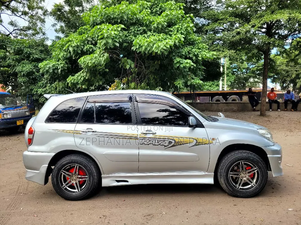 Toyota RAV4 2004 Silver