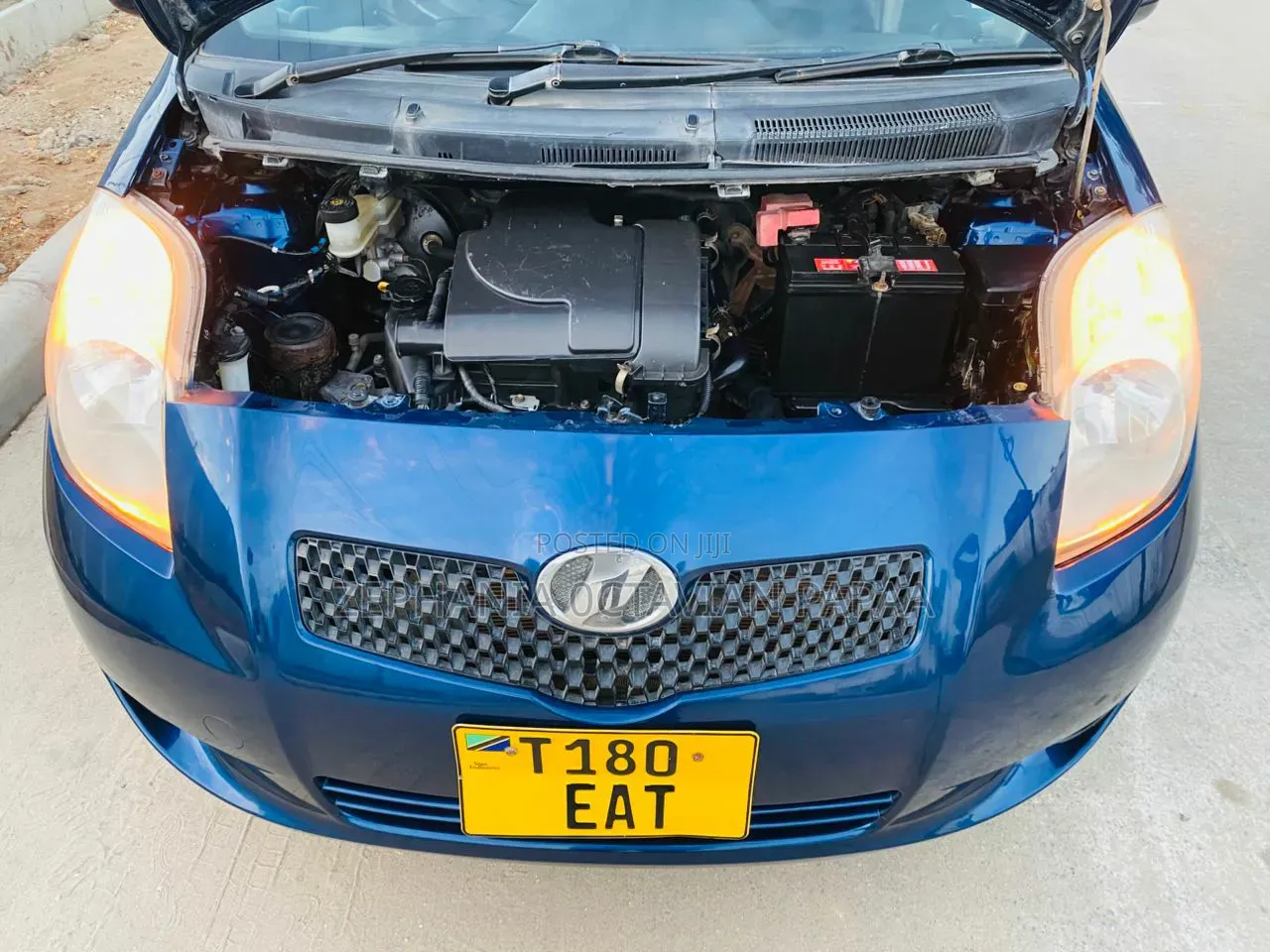 Toyota Vitz 2009 Blue