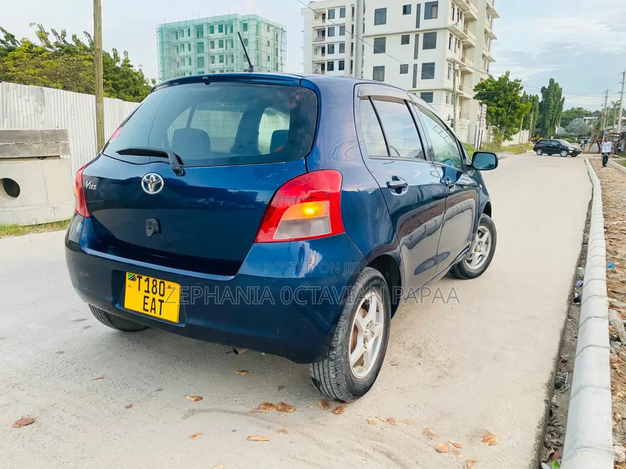Toyota Vitz 2009 Blue