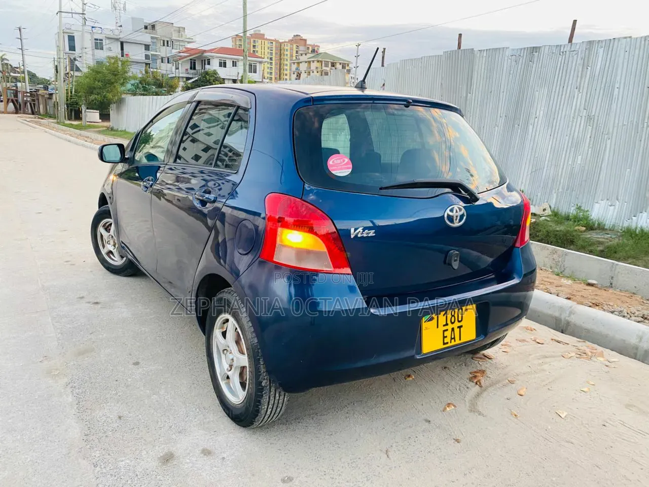Toyota Vitz 2009 Blue