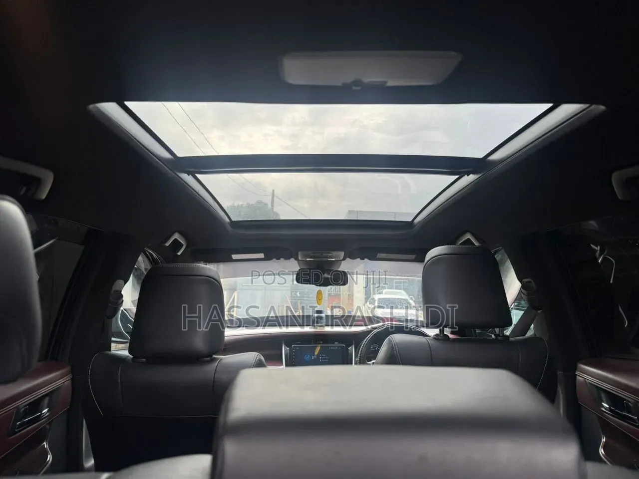 Toyota Harrier 2.0 2016 Maroon
