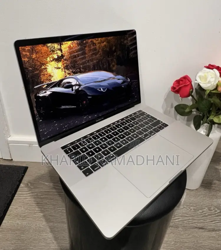 Laptop Apple MacBook Pro 2018 32GB Intel Core i7 SSD 512GB