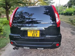 Nissan X-Trail 2.0 Petrol XE 2012 Black