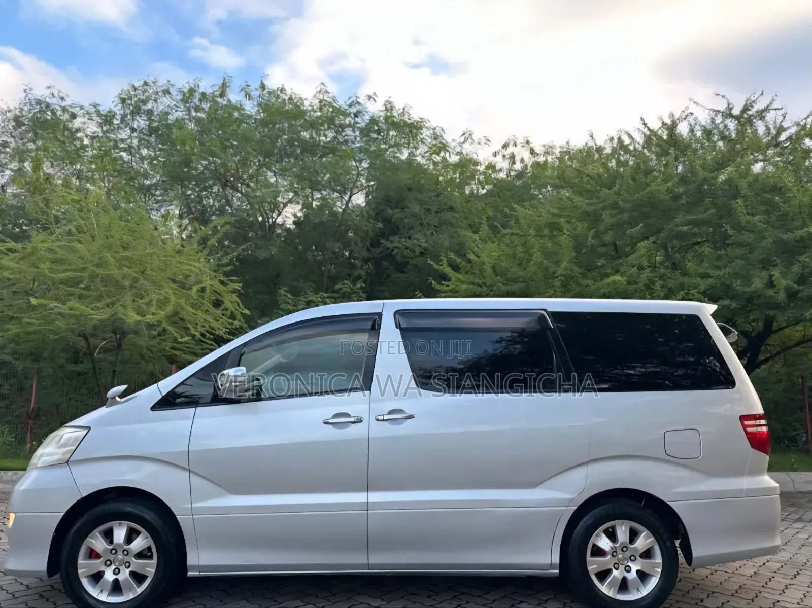 Toyota Alphard 2006 Silver