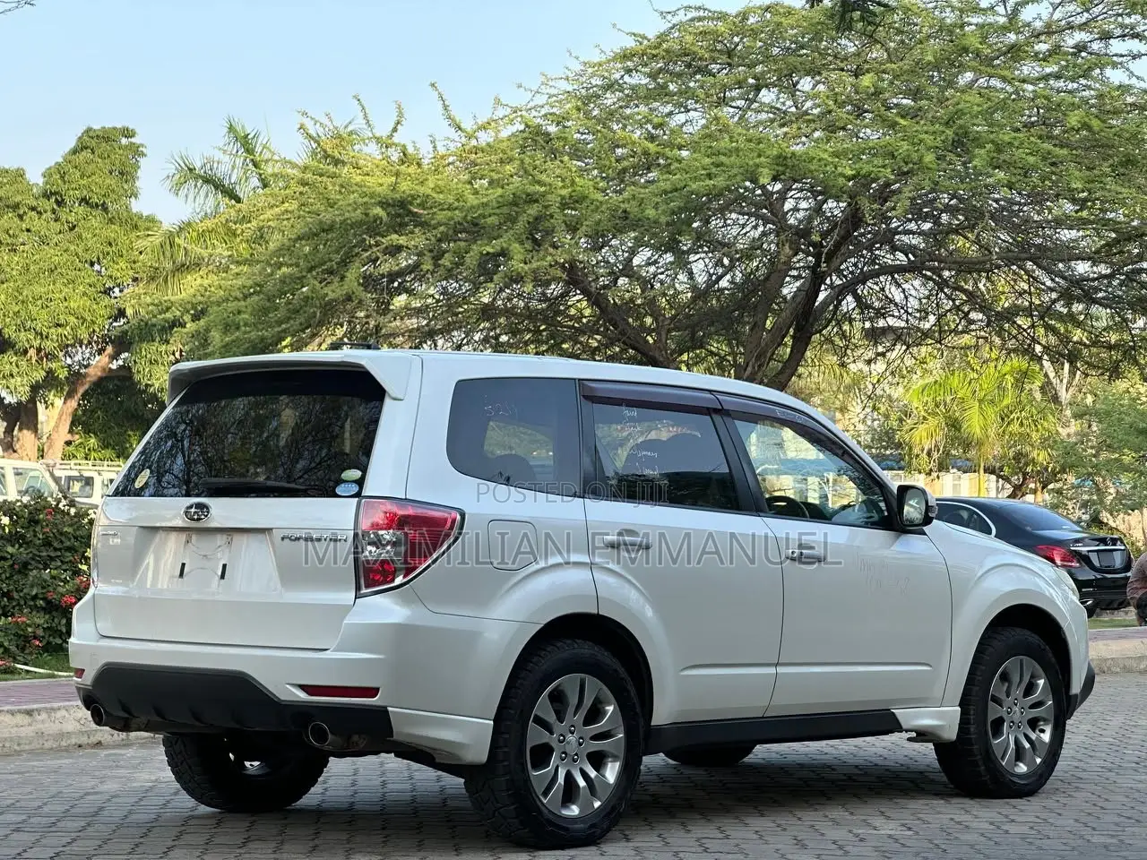 Subaru Forester 2010 Pearl
