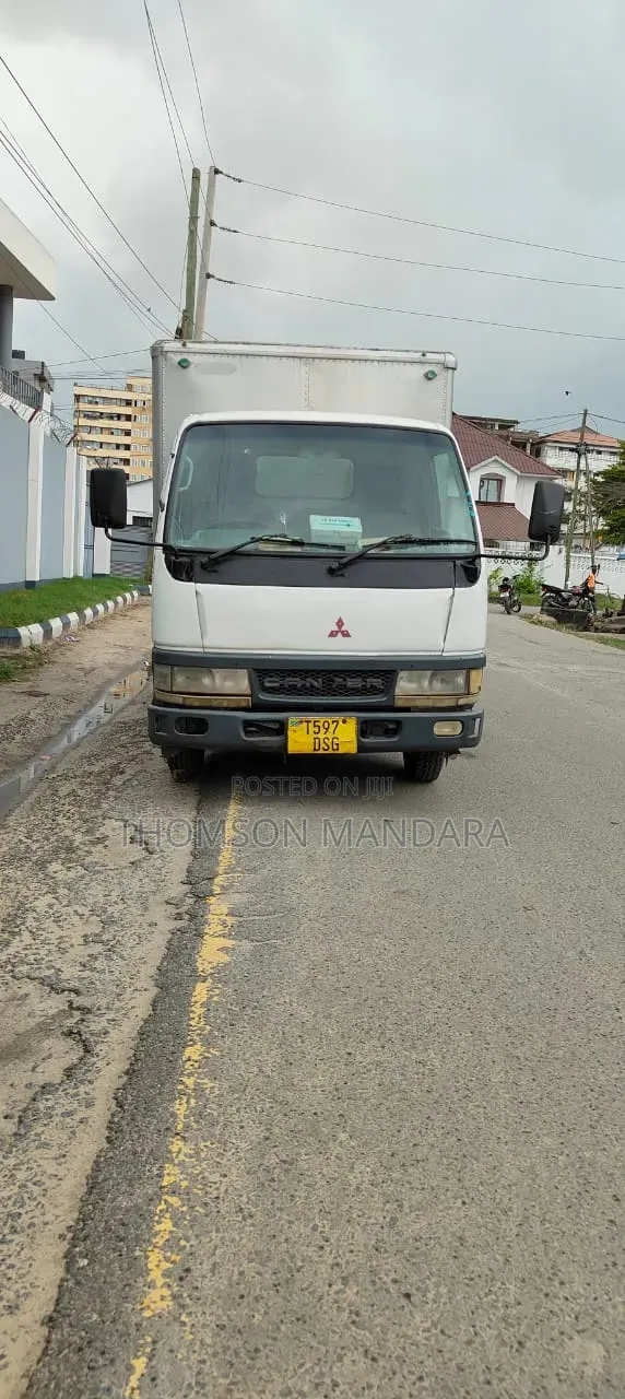 Mitsubishi Canter Box