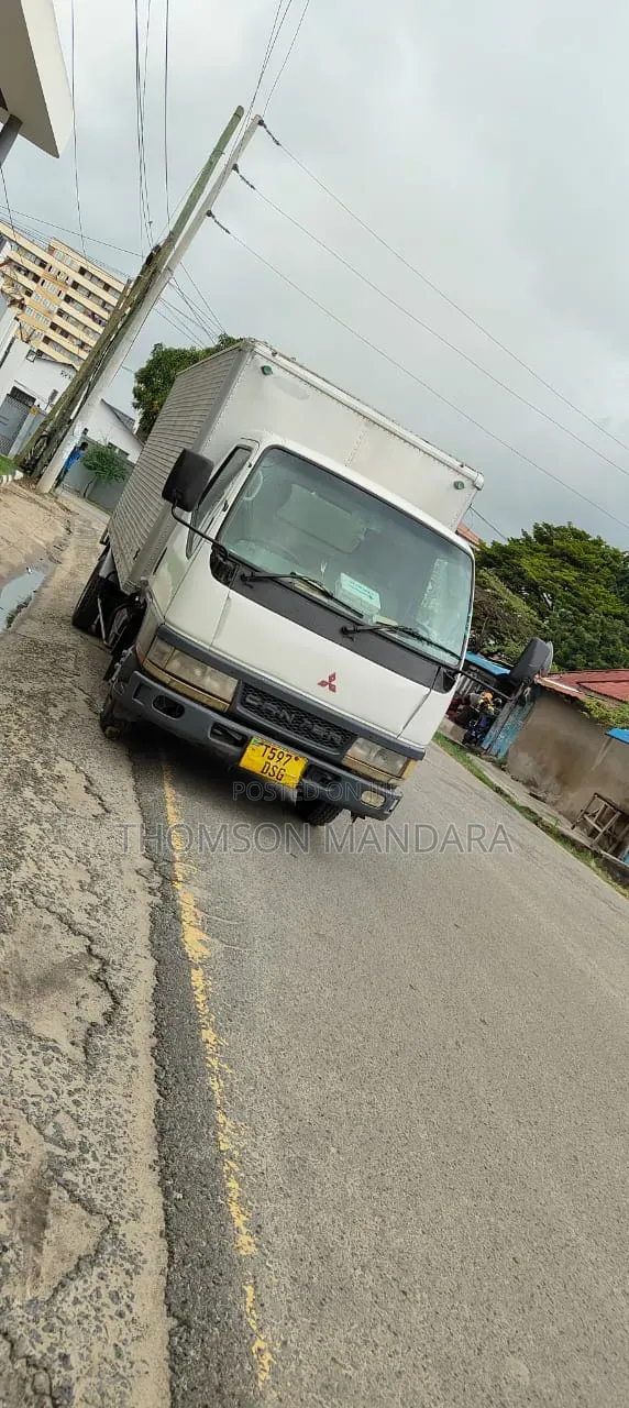 Mitsubishi Canter Box