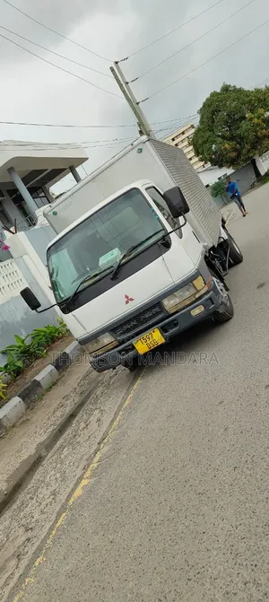Mitsubishi Canter Box