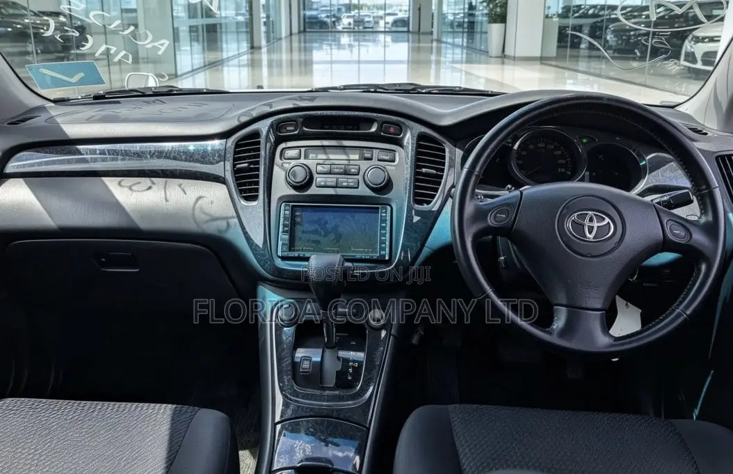 Toyota Kluger 2006 White