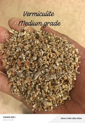 Exfoliated Vermiculite ( Medium Grade)