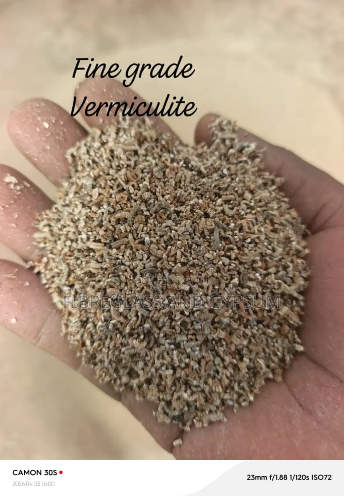 Exfoliated Vermiculite ( Fine Grade)