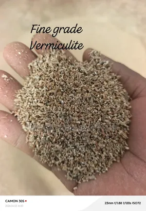 Exfoliated Vermiculite ( Fine Grade)