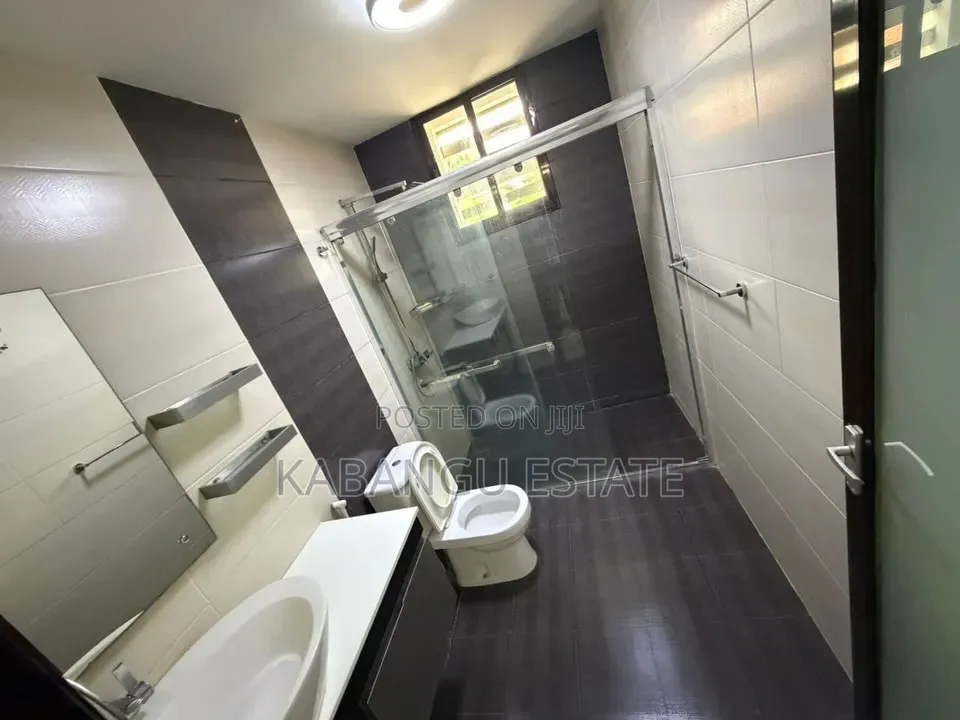 Furnished 3bdrm Apartment in Oysterbay for rent