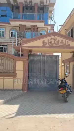 9bdrm Mansion in Nyotatano Street, Kinondoni for sale