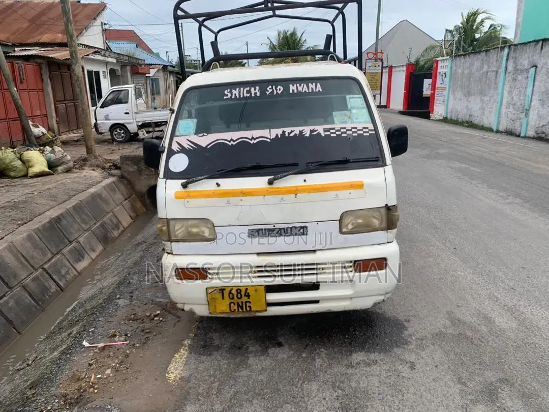 Suzuki Carry 4wd Gari Kali Sana Imekamilika Kila Idara Amini Hitojutia