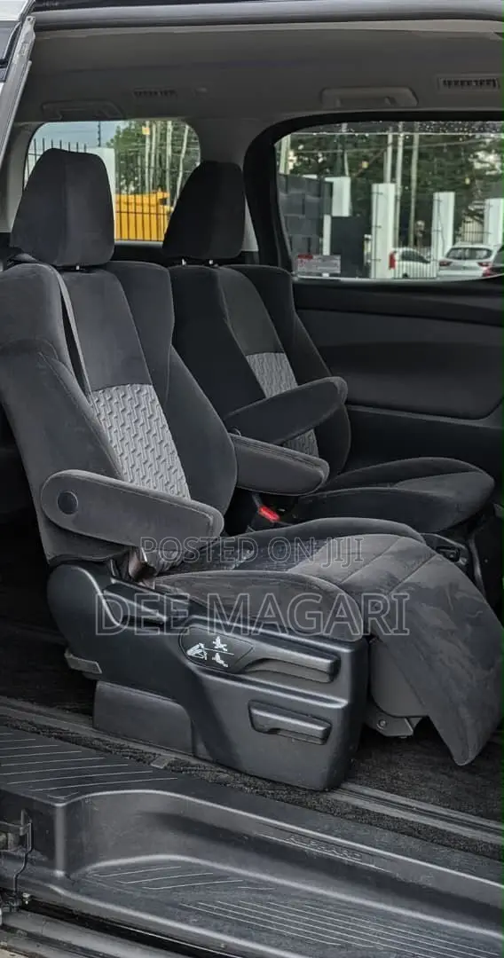 Toyota Alphard 2015 Black