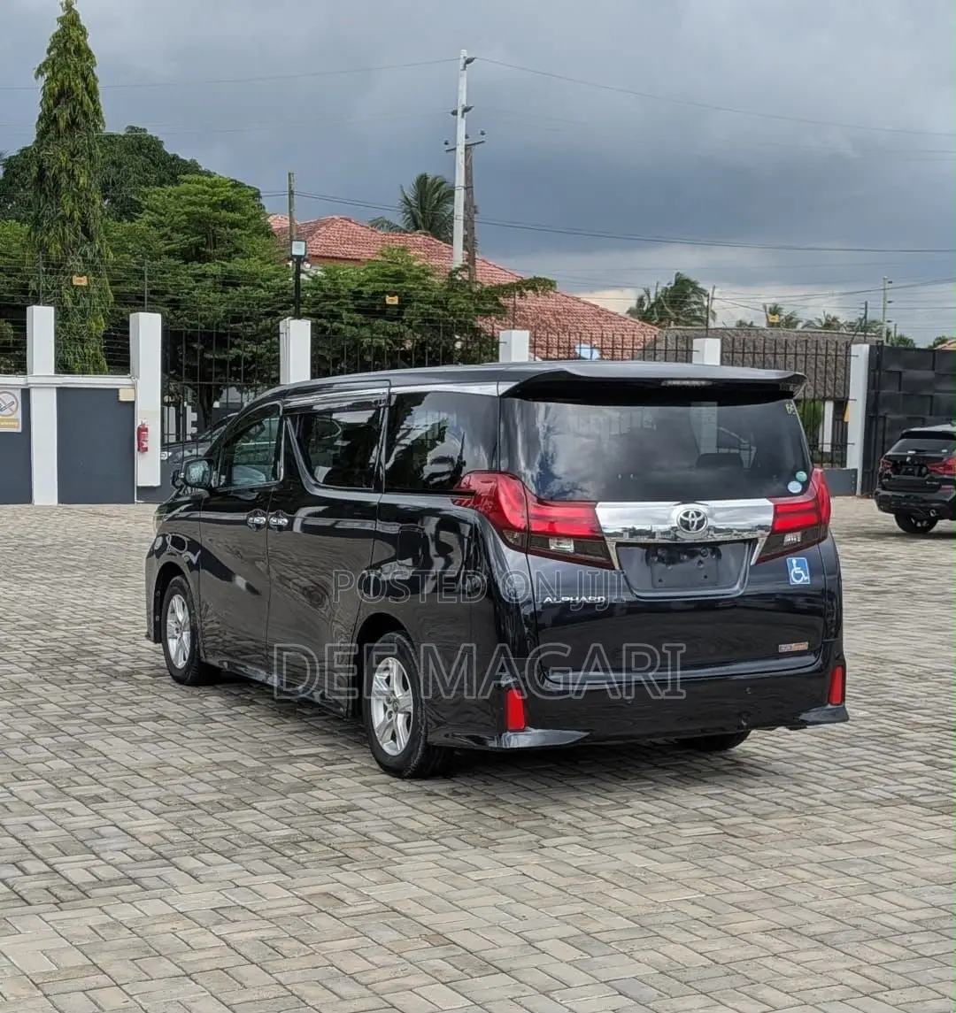 Toyota Alphard 2015 Black