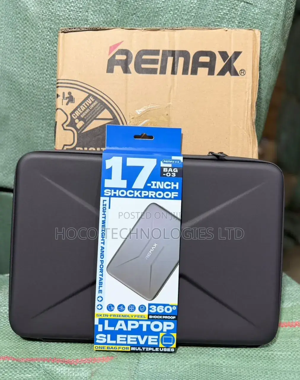 Re-Max Hard Shell Bag 17"