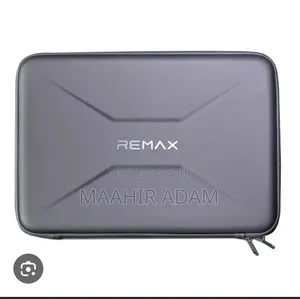 Re-Max Hard Shell Bag 17"