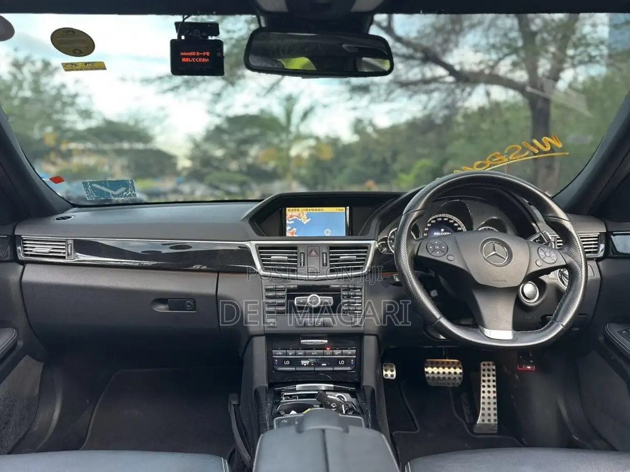 Mercedes-Benz E250 2011 Silver