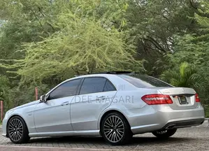 Mercedes-Benz E250 2011 Silver