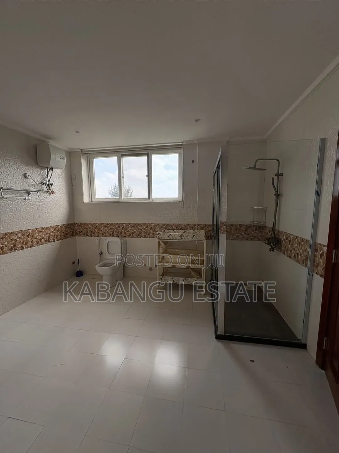Furnished 3bdrm Penthouse in Mikocheni for rent