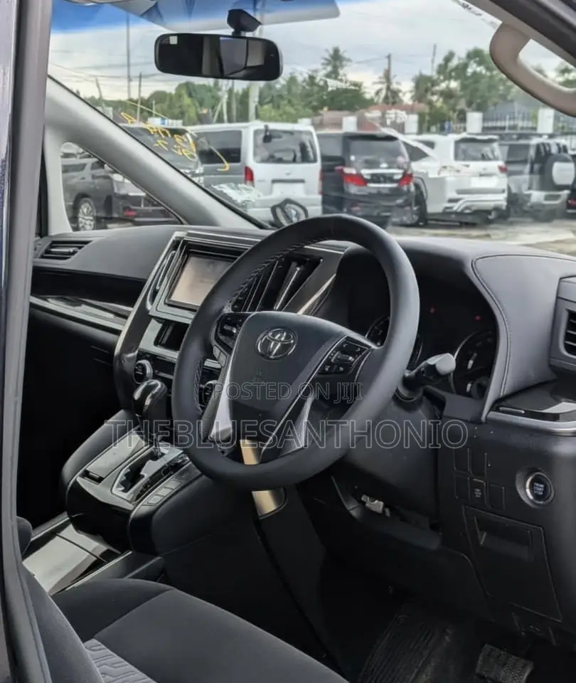 Toyota Alphard 2016 Black