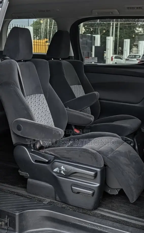 Toyota Alphard 2016 Black