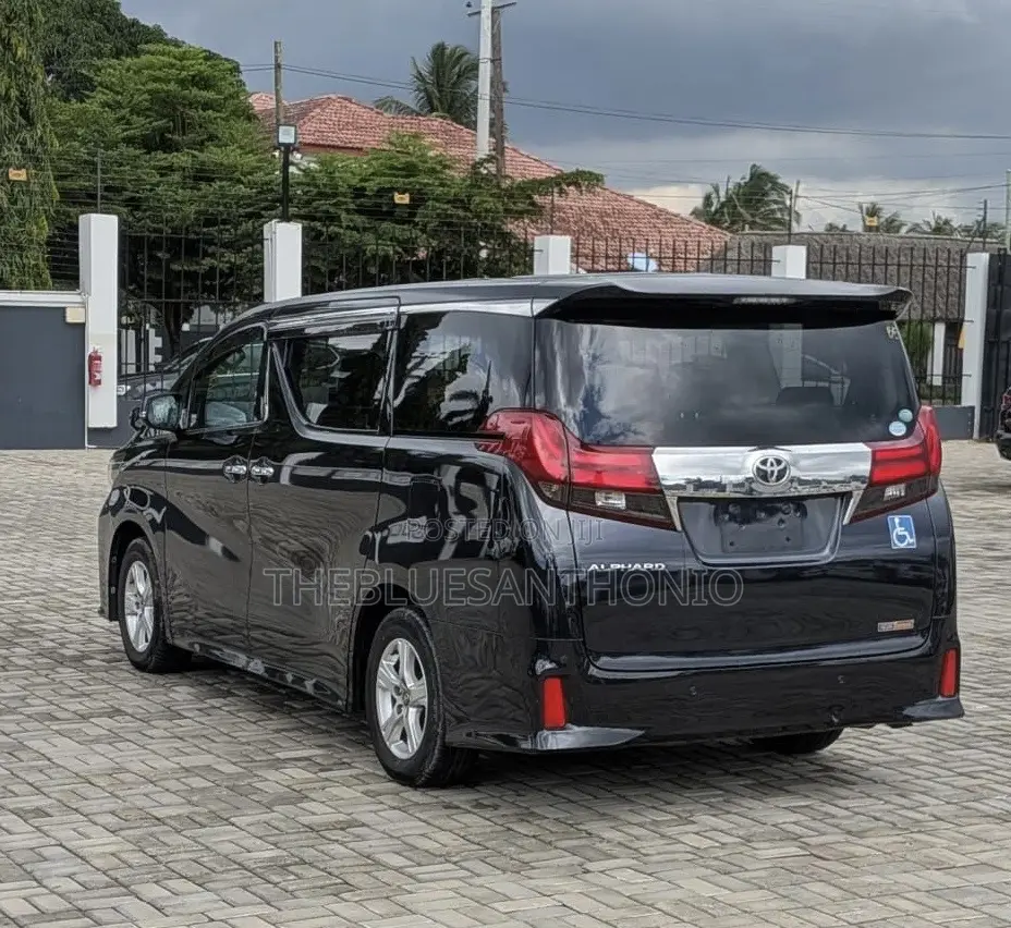 Toyota Alphard 2016 Black