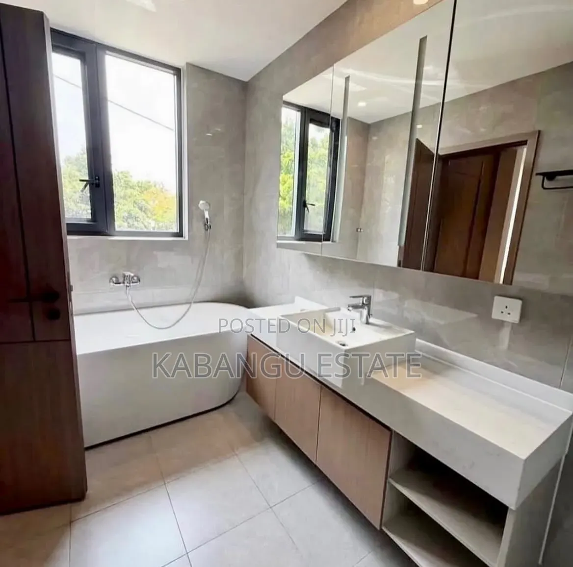 Furnished 3bdrm Apartment in Masaki for sale