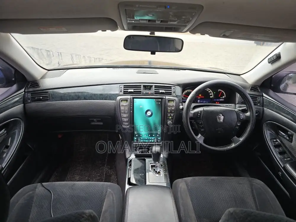 Toyota Crown 2006 Black