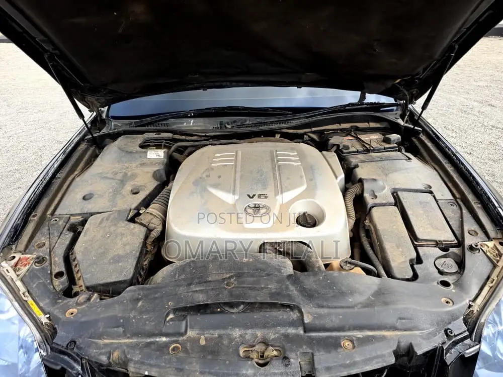 Toyota Crown 2006 Black