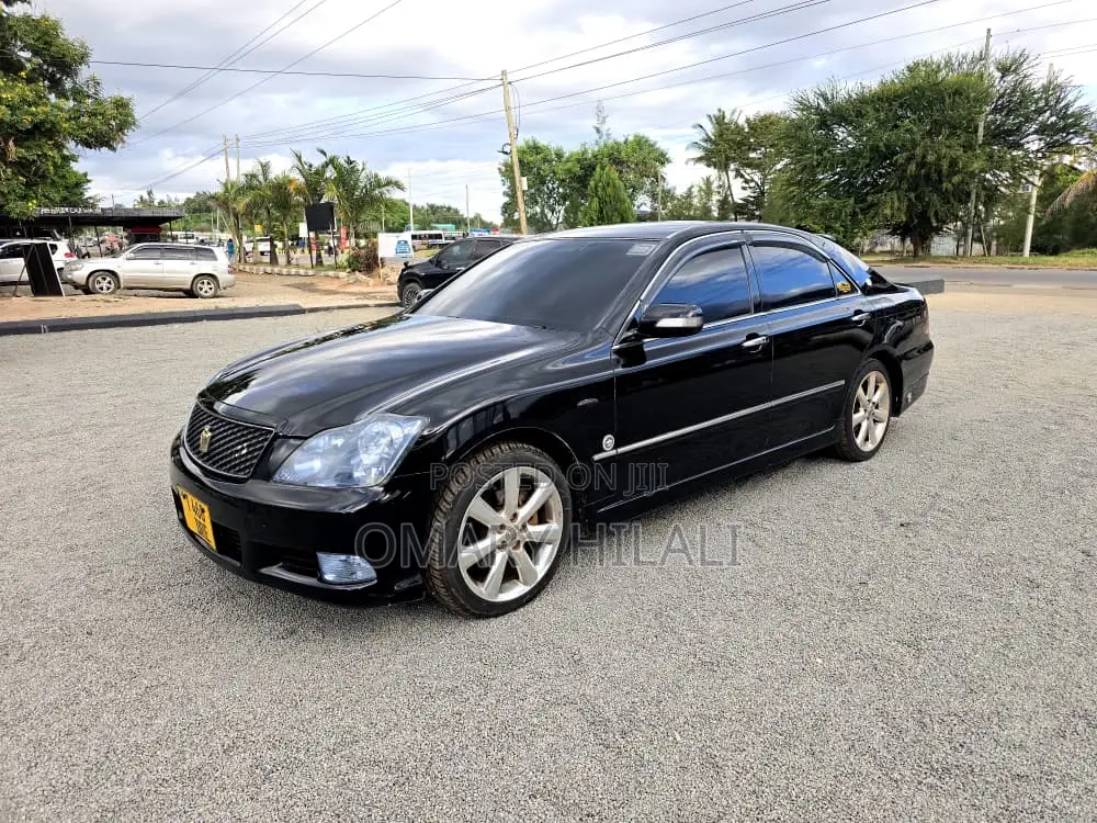 Toyota Crown 2006 Black