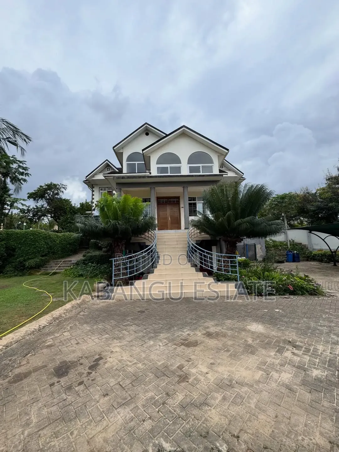 5bdrm House in Salasala, Mbezi Beach for sale
