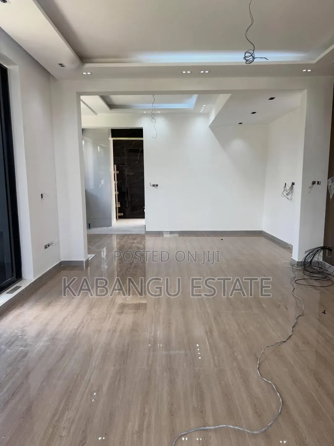4bdrm Mansion in Goba for sale