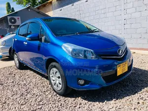 Toyota Vitz 2011 Blue