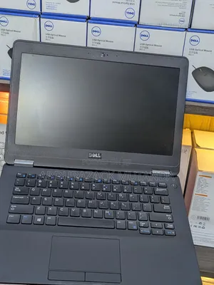 Laptop Dell Latitude E7270 8GB Intel Core i5 SSD 256GB