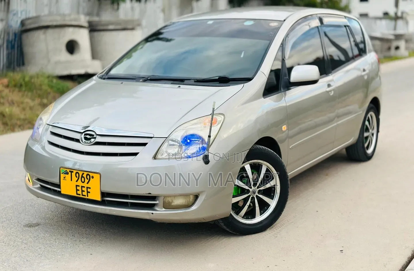 Toyota Corolla Spacio 2004 Gold